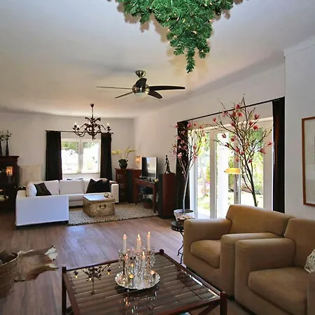 Casa Da Colina Bed & Breakfast